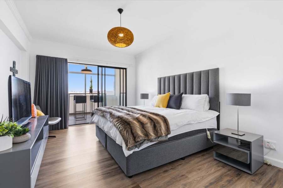 2 Bedroom Property for Sale in Sea Point Western Cape